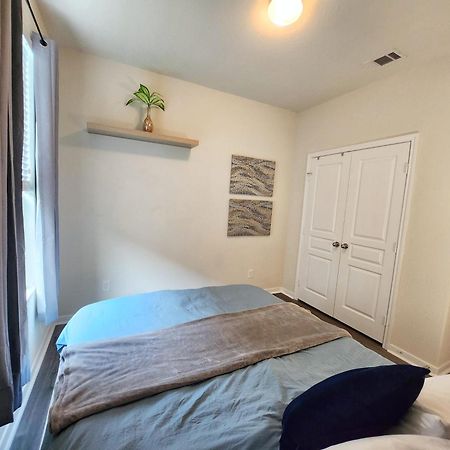4 Bedroom Home Near Downtown Med Center Nrg Stadium Pearland Skyview Long By Ion Rentals Houston Dış mekan fotoğraf