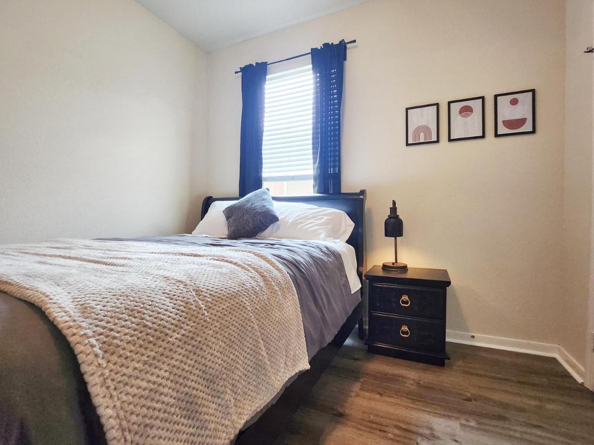 4 Bedroom Home Near Downtown Med Center Nrg Stadium Pearland Skyview Long By Ion Rentals Houston Dış mekan fotoğraf