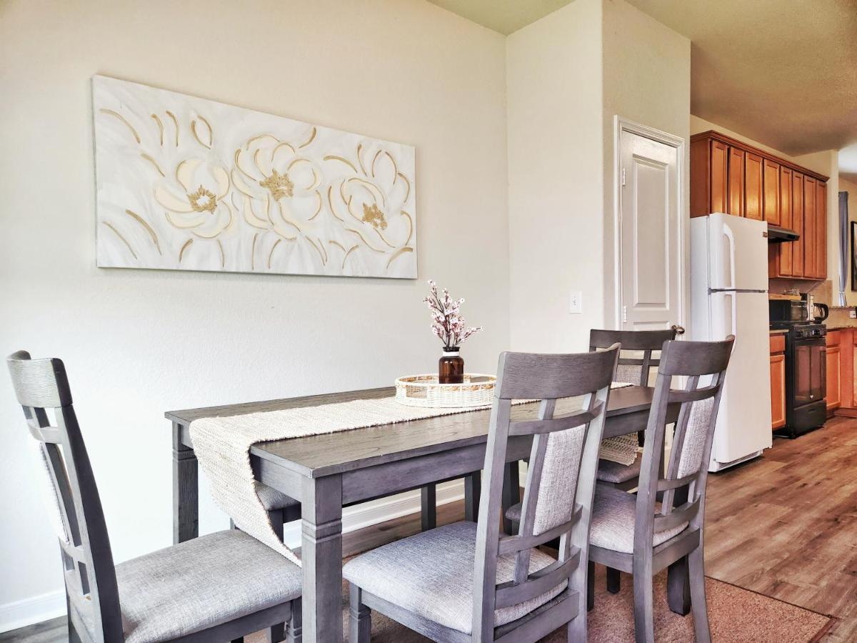 4 Bedroom Home Near Downtown Med Center Nrg Stadium Pearland Skyview Long By Ion Rentals Houston Dış mekan fotoğraf