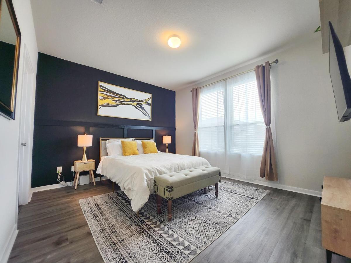 4 Bedroom Home Near Downtown Med Center Nrg Stadium Pearland Skyview Long By Ion Rentals Houston Dış mekan fotoğraf