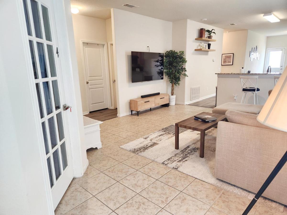 4 Bedroom Home Near Downtown Med Center Nrg Stadium Pearland Skyview Long By Ion Rentals Houston Dış mekan fotoğraf