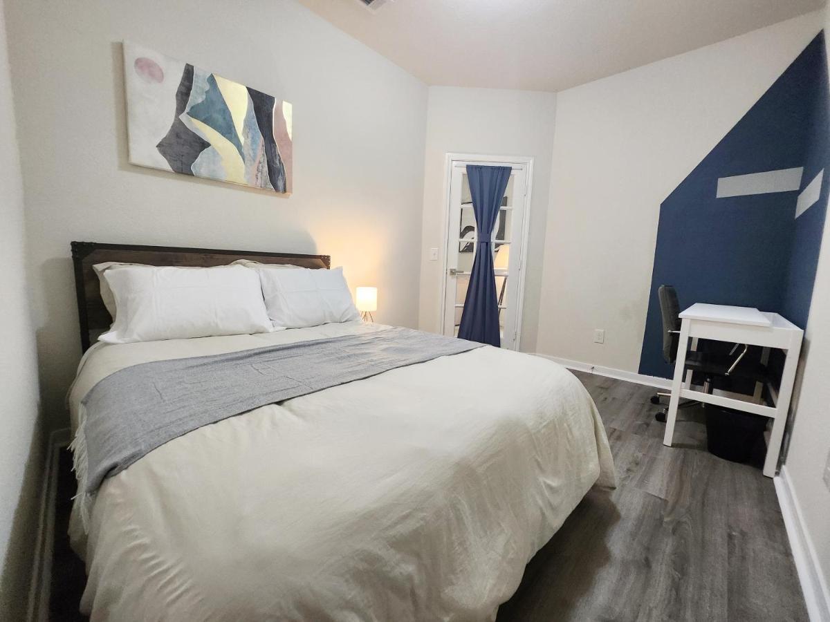 4 Bedroom Home Near Downtown Med Center Nrg Stadium Pearland Skyview Long By Ion Rentals Houston Dış mekan fotoğraf