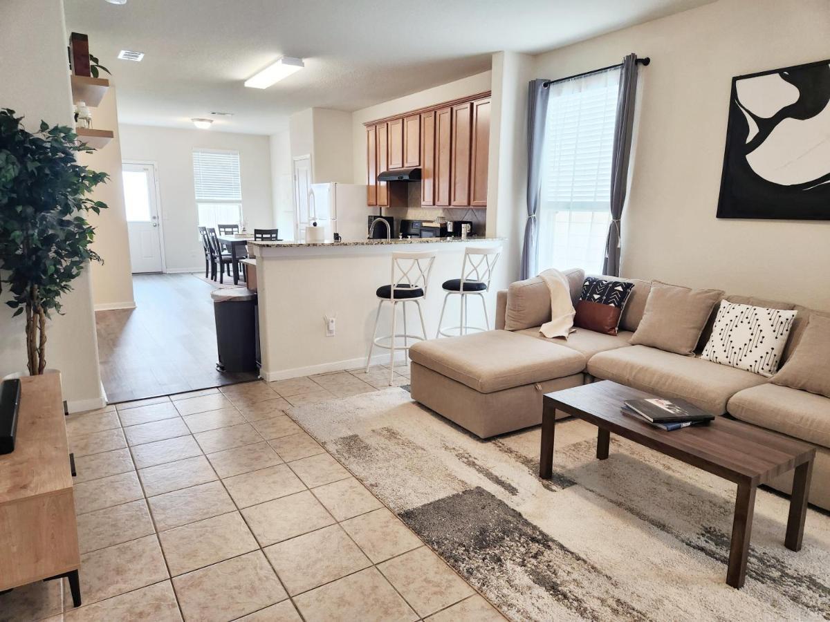 4 Bedroom Home Near Downtown Med Center Nrg Stadium Pearland Skyview Long By Ion Rentals Houston Dış mekan fotoğraf