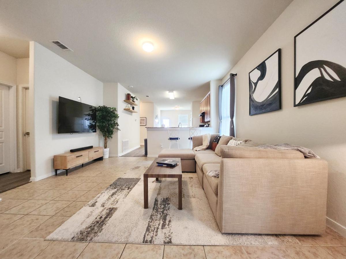 4 Bedroom Home Near Downtown Med Center Nrg Stadium Pearland Skyview Long By Ion Rentals Houston Dış mekan fotoğraf